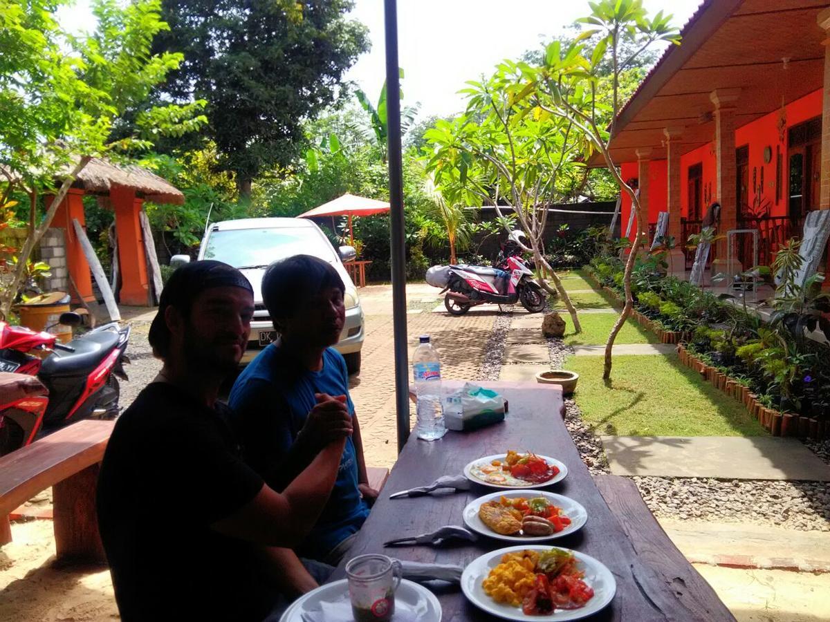Made Roejas Homestay อูลูวาตู ภายนอก รูปภาพ