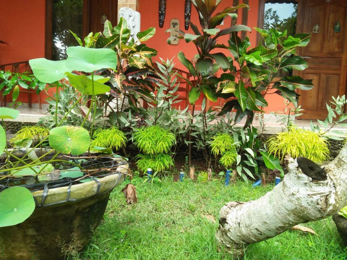 Made Roejas Homestay อูลูวาตู ภายนอก รูปภาพ